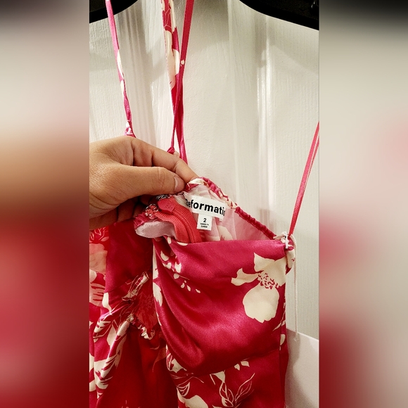 Never worn reformation dress with tag. - Picture 4 of 6